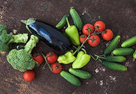 الدليل الشامل لتخزين الخضروات والفواكه: كيف تحافظ على نضارتها لأطول فترة ممكنة؟